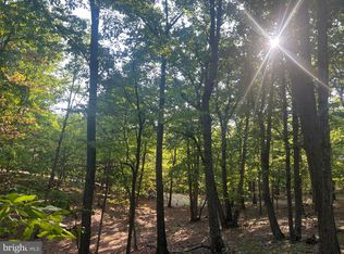 Glen Echo Farm Rd, Springfield, WV 26763