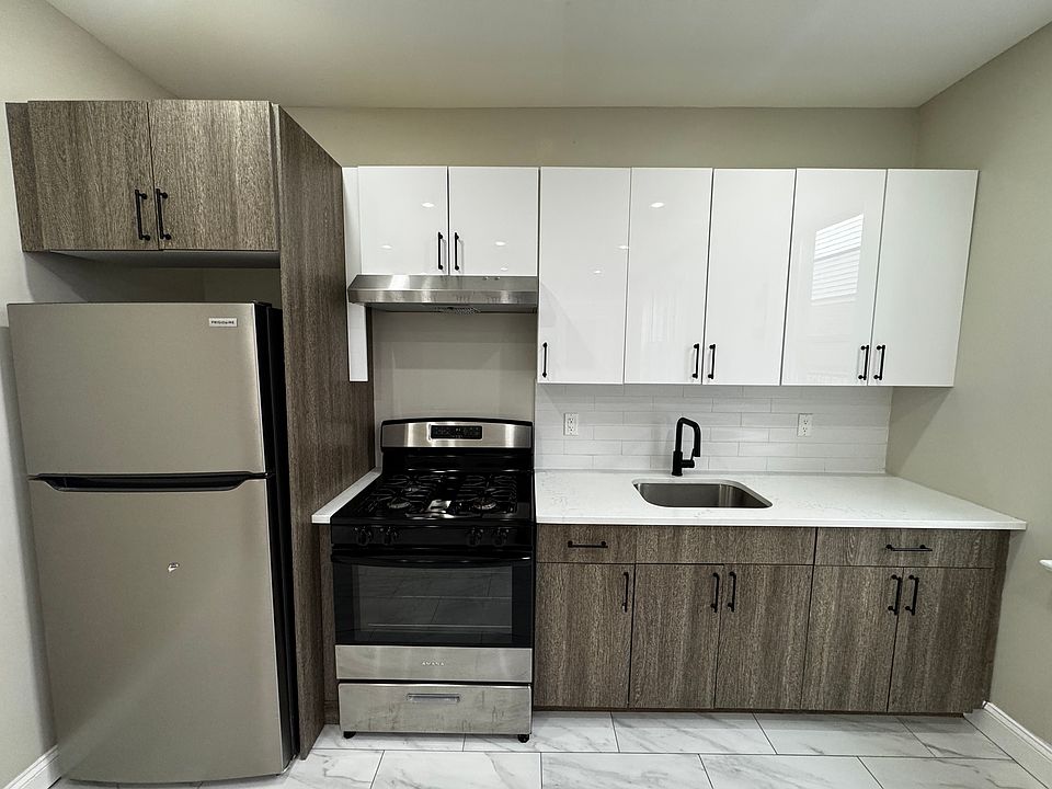 1st image of 380 N 11th St #1L