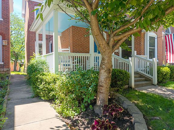 5th image of 706 E Spring St