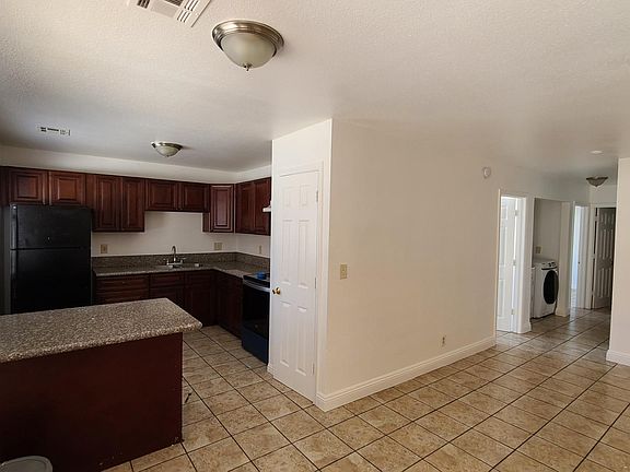 4th image of 1329 Kari Lee Ct #A