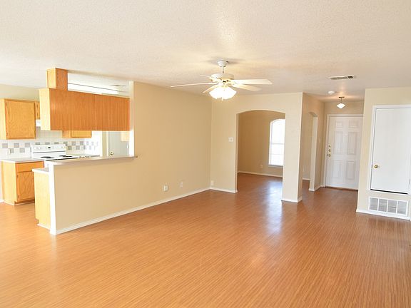 5th image of 4500 Lori Dr