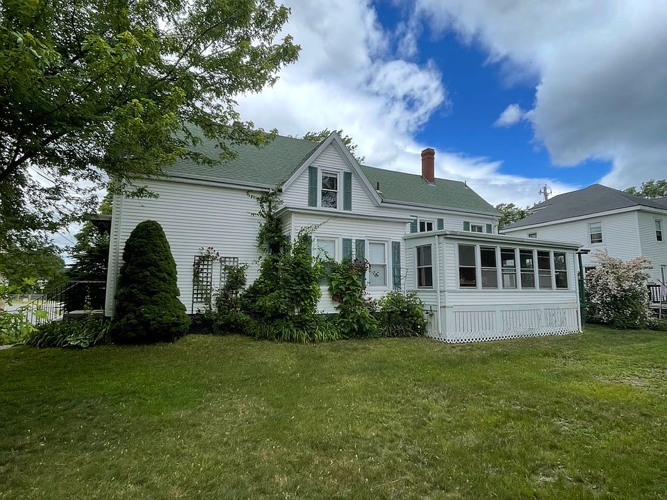 1st image of 136 Elm St #1