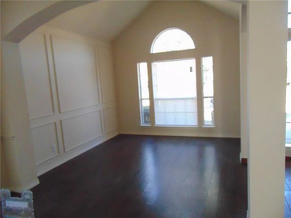 2nd image of 1605 Monte Carlo Dr