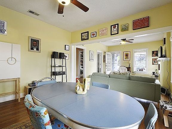 High ceilings and large rooms