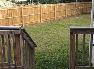 50 Reyquinn St, New London, CT 06320