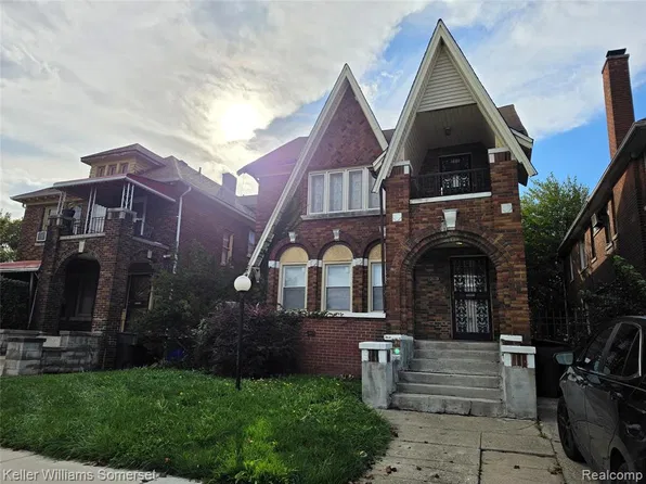 12609 Santa Rosa Dr, Detroit, MI 48238