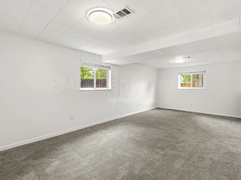 766 W Davies Way — Photo 16