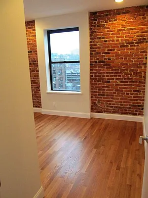 Rented by PMG Real Estate  | media 32