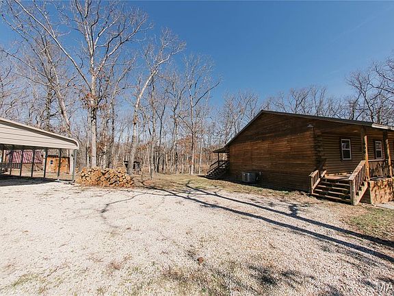 4th image of 1008 Lois Ln