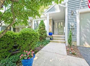 15 Lockhaven Ct, Bedminster, NJ 07921