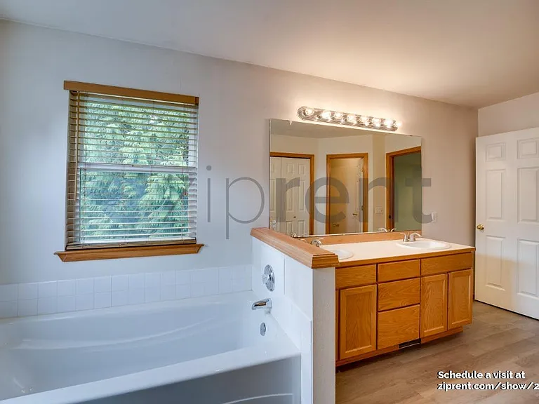 214 169th St SE — Photo 24