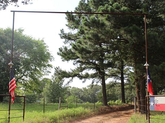 3rd image of 127 County Road 4280