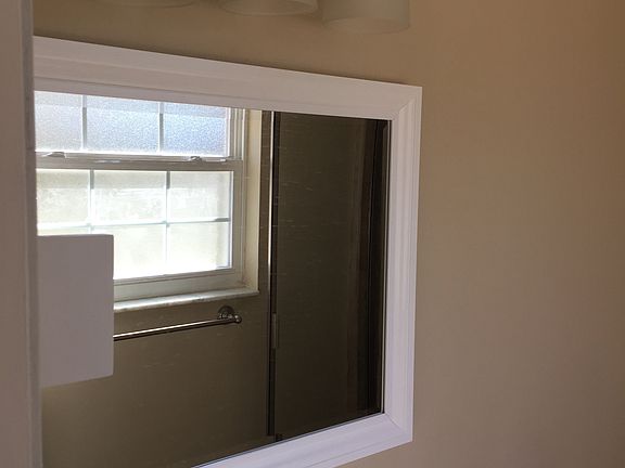 4th image of 702 Newport St