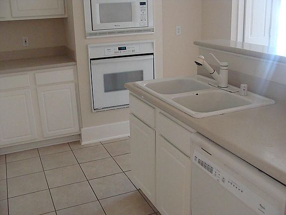 5th image of 16822 Coralbend Ln