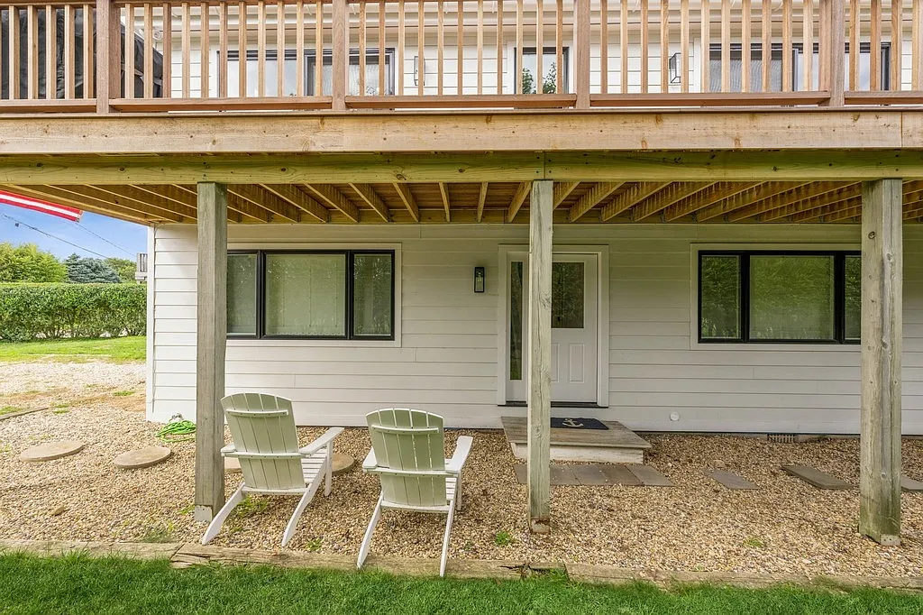 Ditch Plains Beach House — Photo 3