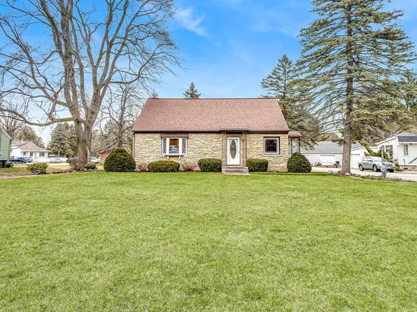 1350 West Washington AVENUE, Cleveland, WI 53015