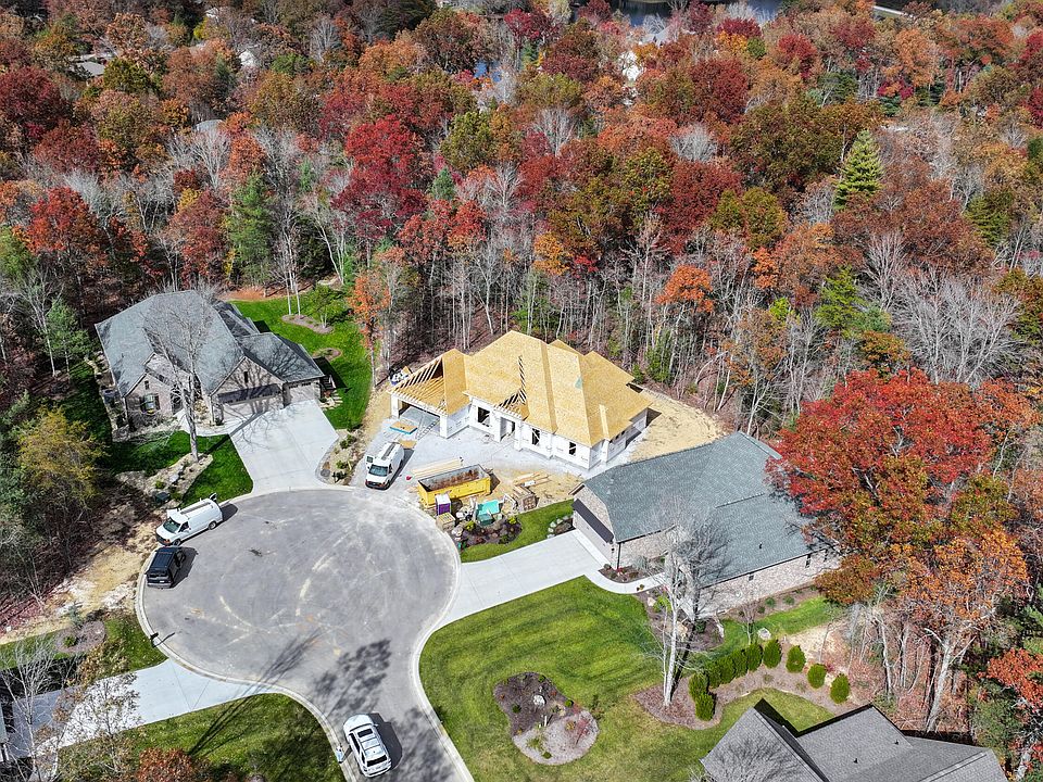 1st image of 14 Laurelwood Cir