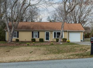 2449 Willard Rd, High Point, NC 27265