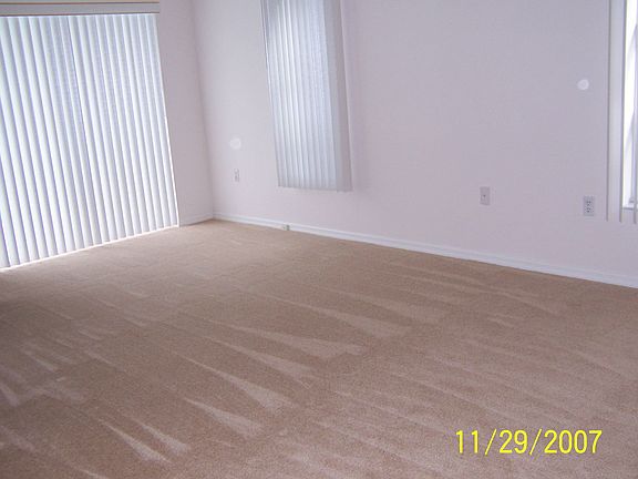 Master Bedroom 13 x 19