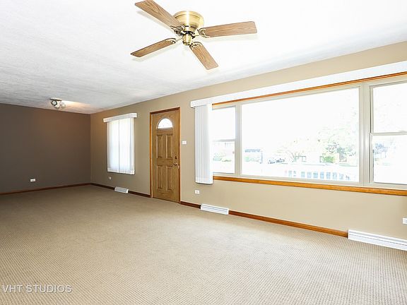 2nd image of 118 N Mayfair Pl
