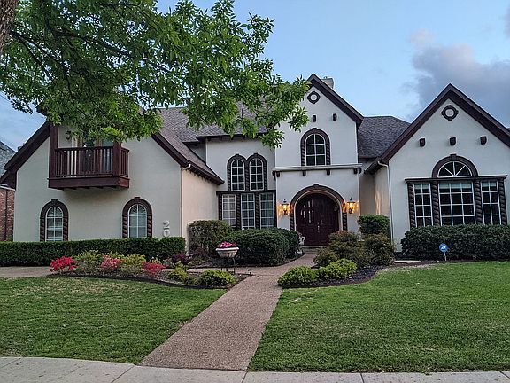 2nd image of 200 Country Club Dr