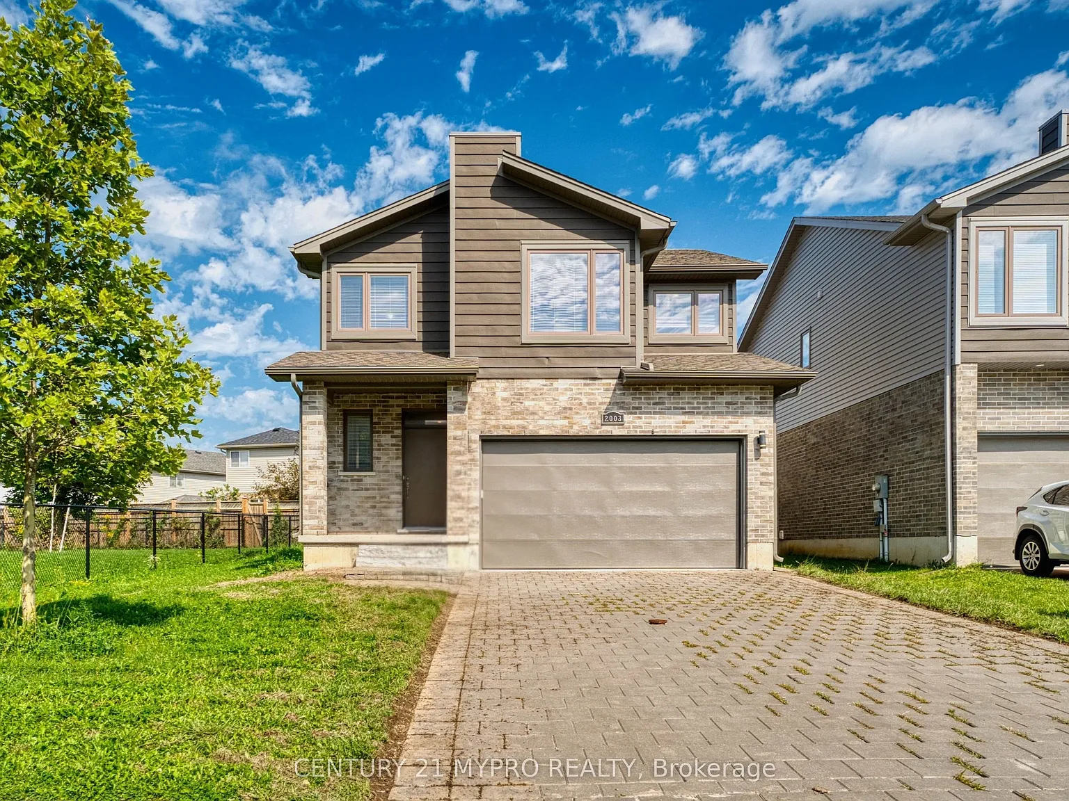 4 bed, $2,950 — Photo 1