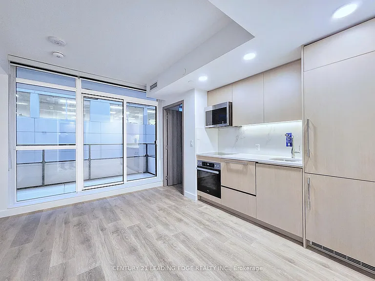 38 Widmer St #1009 — Photo 3