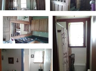 303 7th St, Mena, AR 71953