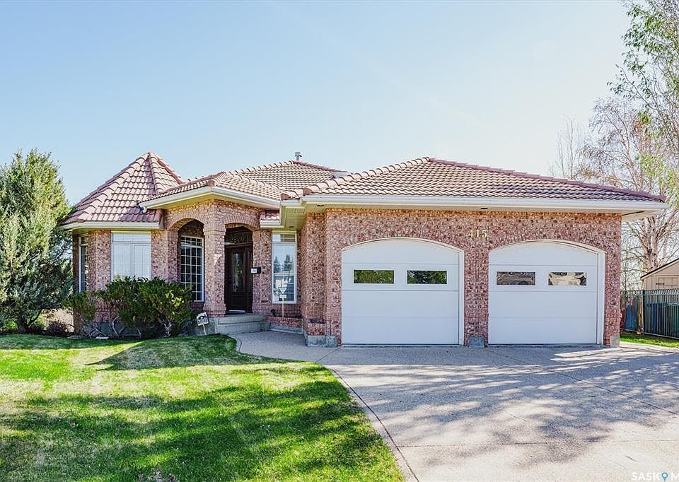 415 Braeside BAY, Saskatoon, SK S7V 1A3 MLS SK986263 Zillow