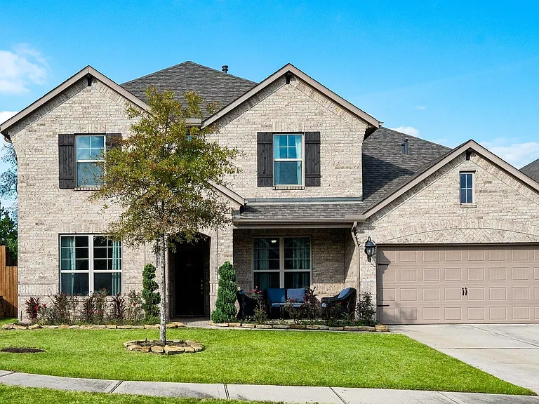 1505 Heartwood Dr — Photo 1