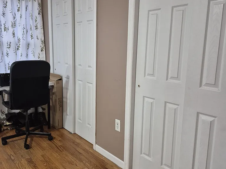 499 Liberty Ave #PRIVATE ROOM — Photo 13
