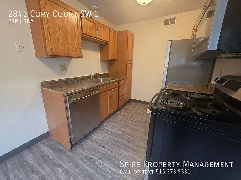 2841 Cory Ct SW #1 — Photo 3