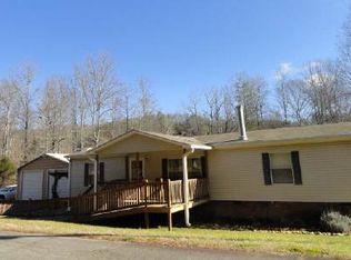 6925 Clarence Nichols Rd, Young Harris, GA 30582