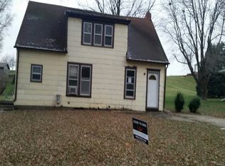 307 4th Ave, Earling, IA 51530