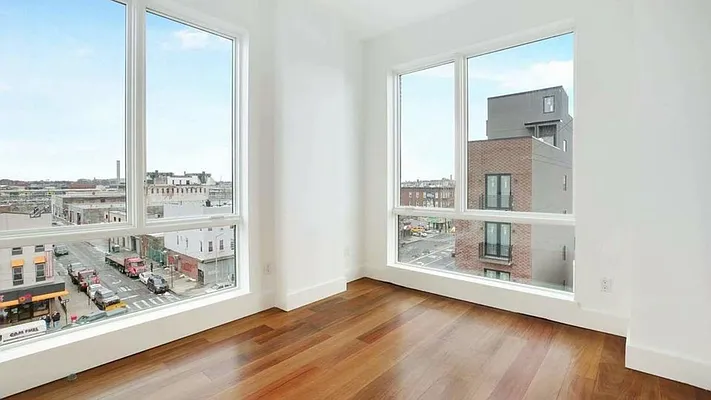 Rented by Nooklyn NYC LLC | media 70