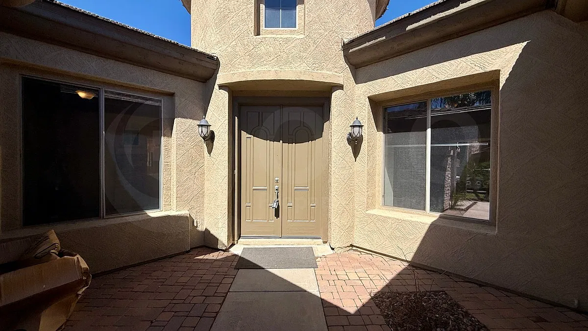 5 bed, 6.0 bath, 3701 sqft, $4,799 — Photo 4