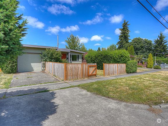 3rd image of 4626 McKinley Avenue