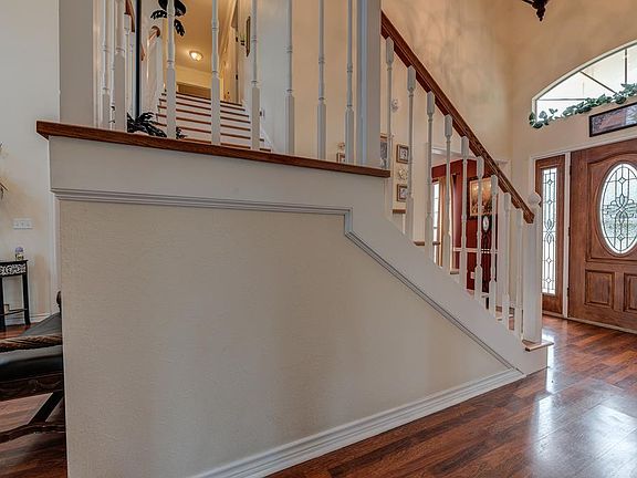 4th image of 131 Joshua Ln
