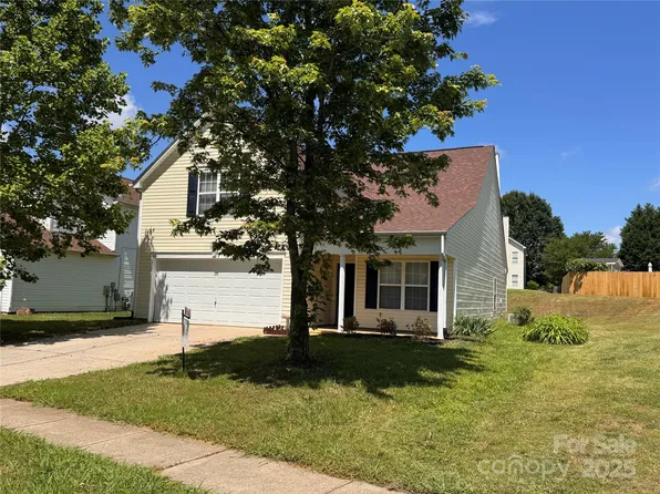 7220 Hidden Creek Dr, Charlotte, NC 28214