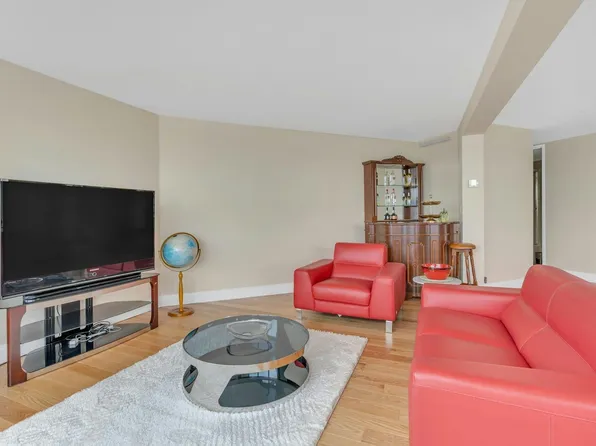 7004 Blvd East image 26 of 39