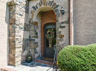 349 Carlton Ter, Ridgewood, NJ 07450