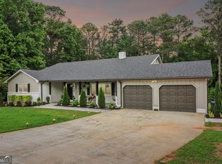 2654 Amberly Way, Snellville, GA 30078