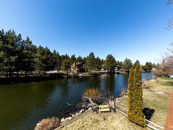 2nd image of 746 Lassen Dr