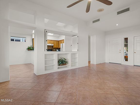 4th image of 13949 N Desert Butte Dr