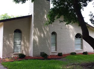 4118 Mayflower Dr, Garland, TX 75043