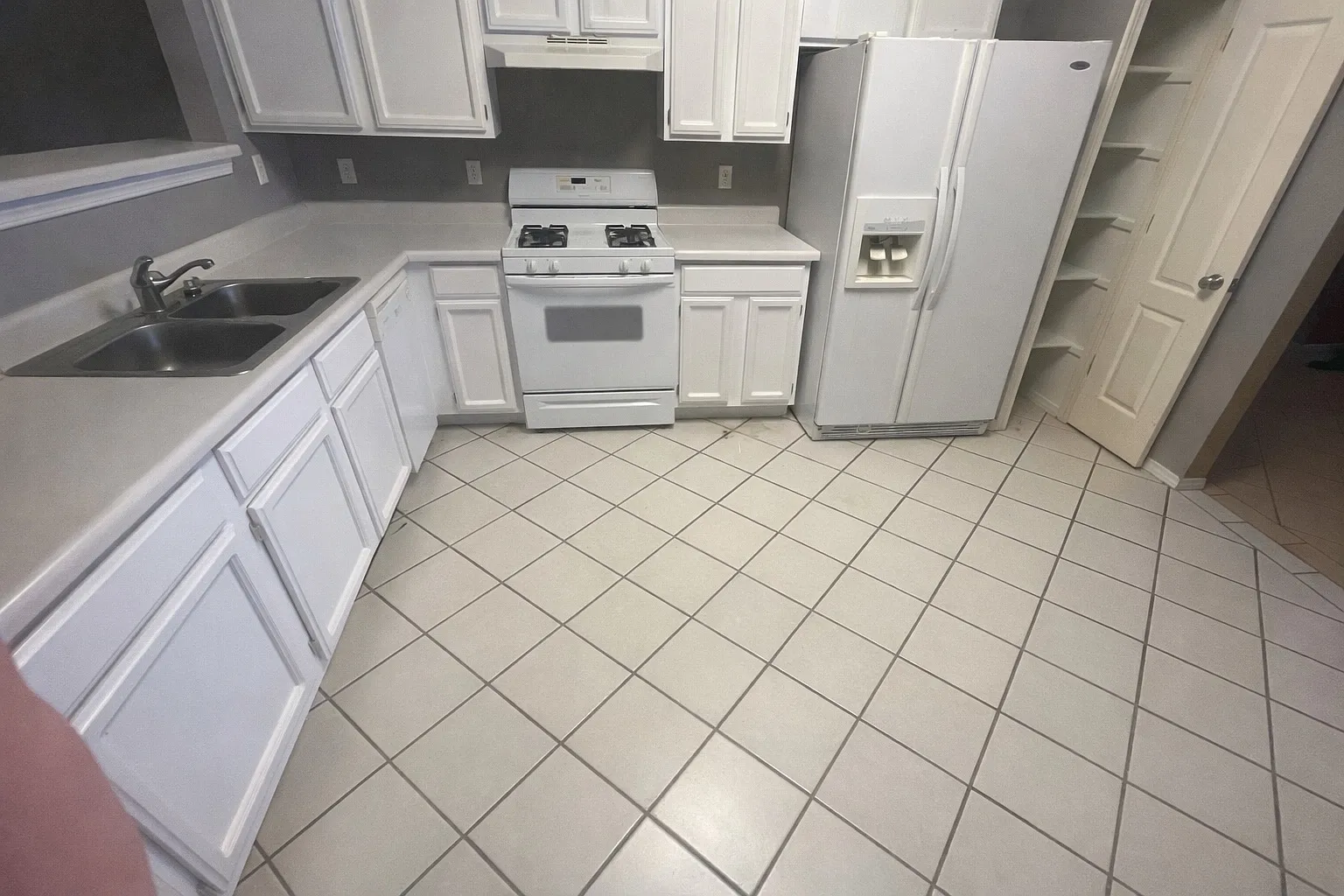 4 bed, 1600 sqft, $1,700 — Photo 3