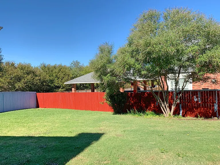 524 Breton Dr — Photo 33
