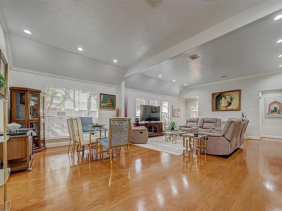 5th image of 3507 Shadowfern Dr