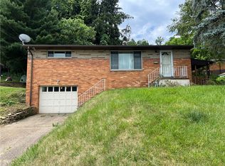 3214 Woodridge Dr, Pittsburgh, PA 15227