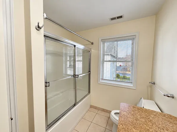 10 W Main St #C102, Norwalk, CT 06851